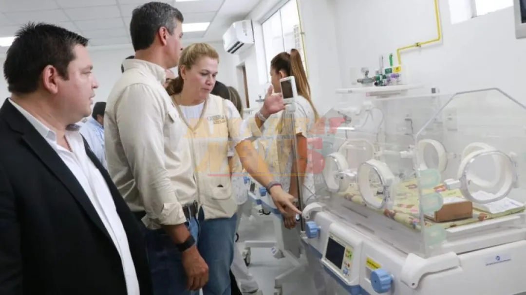 Gremios médicos exigen renuncia de Teresa Barán
