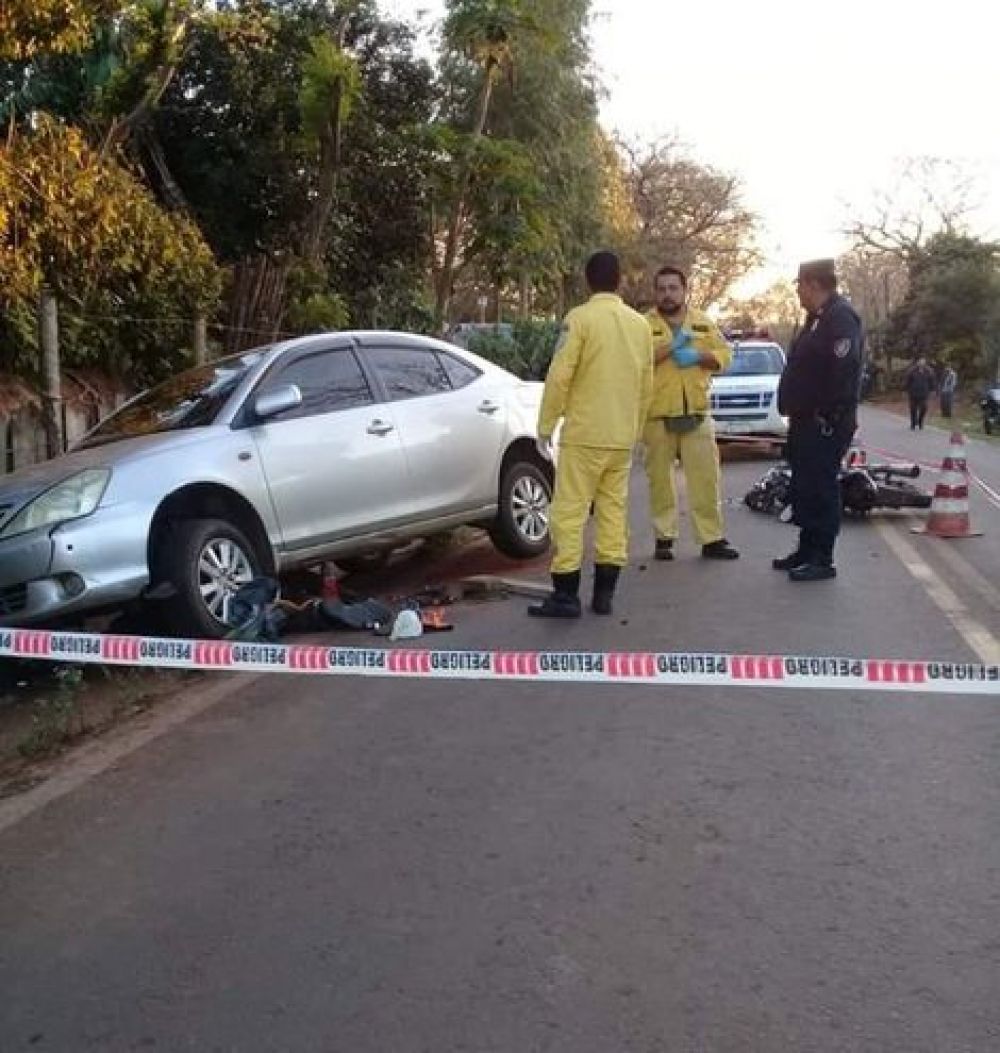 Dos personas fallecen en accidente en Villarrica