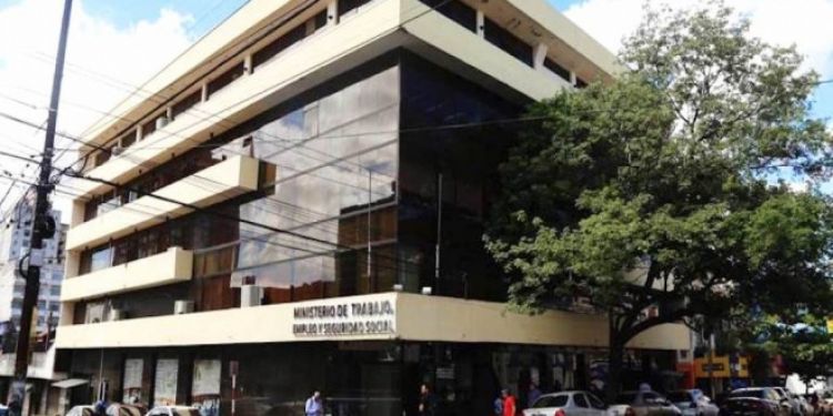 Ministerio de Trabajo ofrece más de 80 puestos laborales