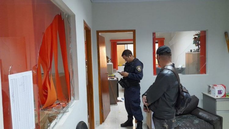Desconocidos hurtan televisor y cafetera de la Gobernación de Amambay