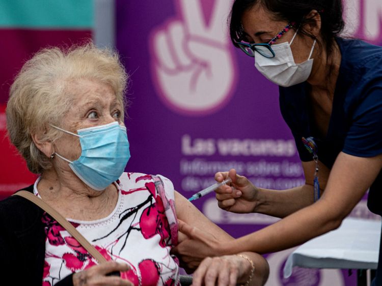 Chile registra récord de nuevos casos de coronavirus por segundo día consecutivo