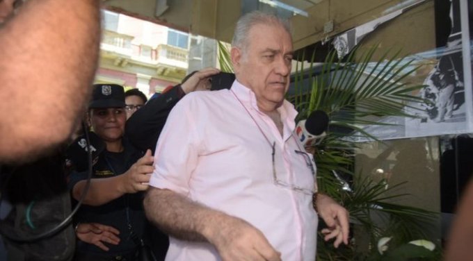 RGD afrontará juicio, por el supuesto robo de cheques