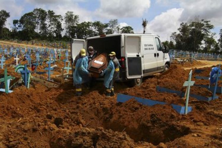 Covid: Brasil registra 770 muertes en 24 horas