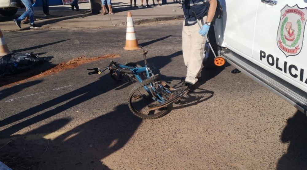 Ciclista muere arrollado por una camioneta en Asunción