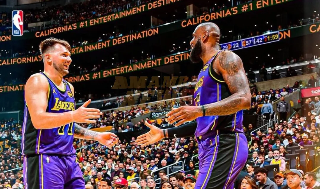 LeBron y Doncic derriban a los Knicks en octava victoria al hilo de los Lakers
