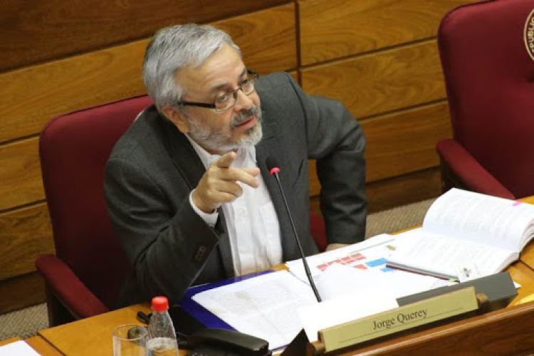 Senador cuestiona "freno" a intento de traer vacunas a Paraguay