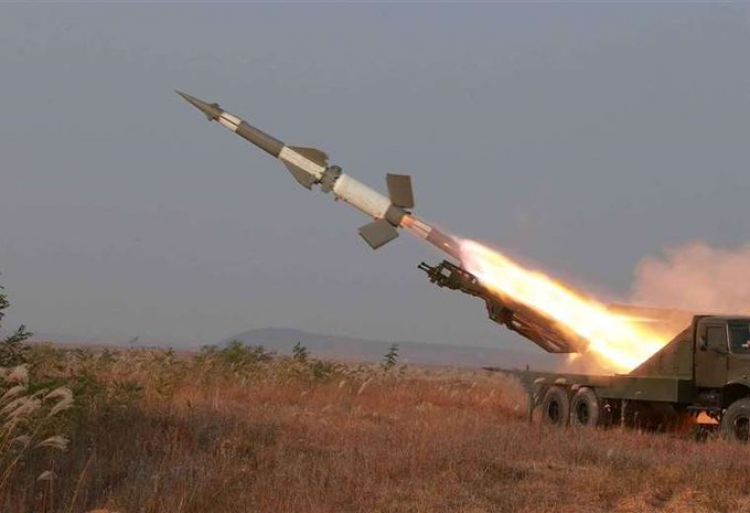 La defensa antiaérea siria abate misiles israelíes