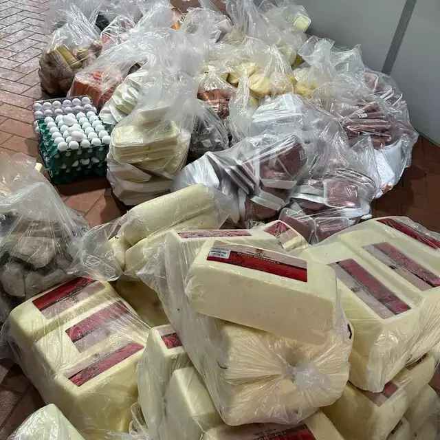 Ponta Por: Desde queso hasta cecina, la polica se lleva 1 tonelada de fiambres clandestinos