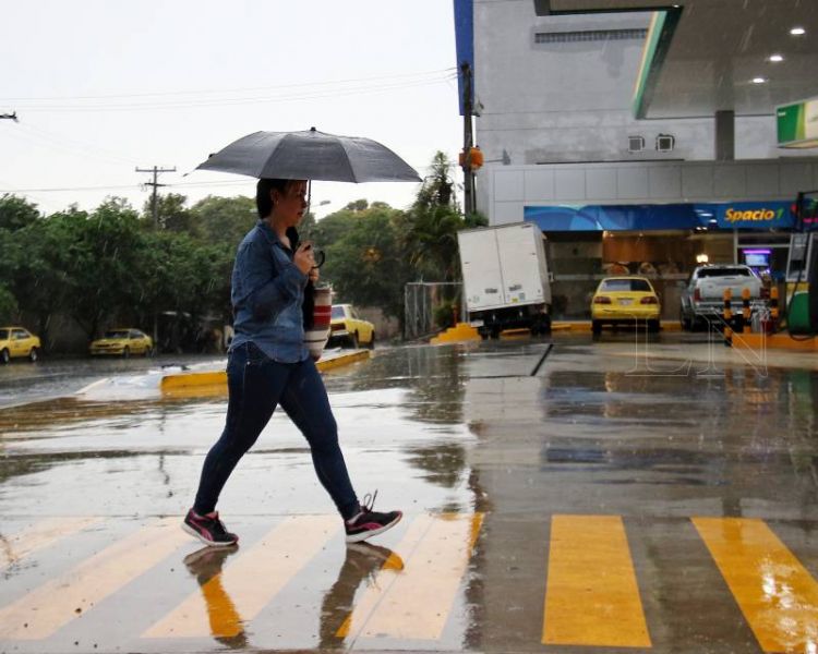 Meteorología pronostica viernes caluroso y con lluvias dispersas