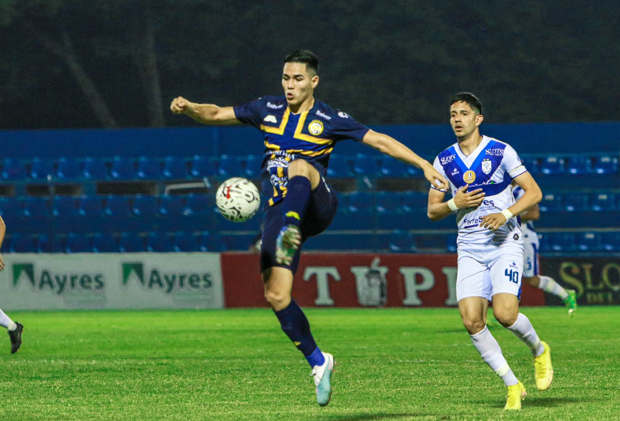 Trinidense pegó en los momentos precisos para derrotar al Ameliano