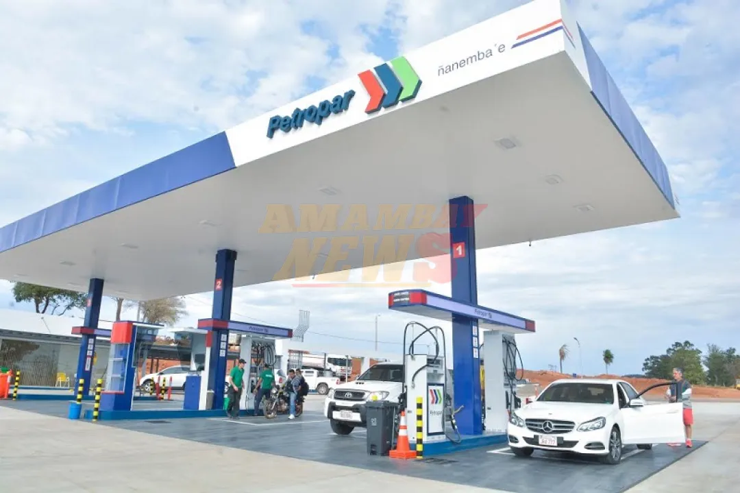 Petropar mantendrá el precio de los combustibles durante 3 meses, según ministro