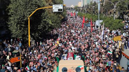 Estiman en 326 los muertos por la represión de las protestas por Mahsa Amini en Irán
