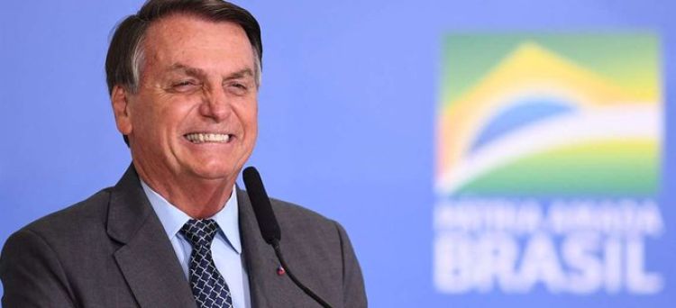 Bolsonaro tilda de payasada la acusación de legisladores