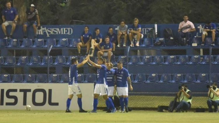 Sol de América le arrebata el invicto a Guaraní