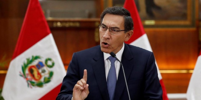 Fiscalía de Perú presenta denuncia contra Martín Vizcarra