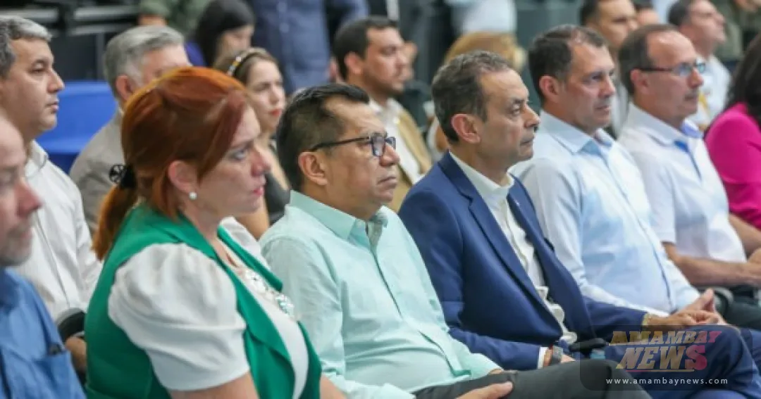 El Gobierno lanza Hambre Cero, pero admiten que la mitad de los alumnos deberá comer en sus pupitres