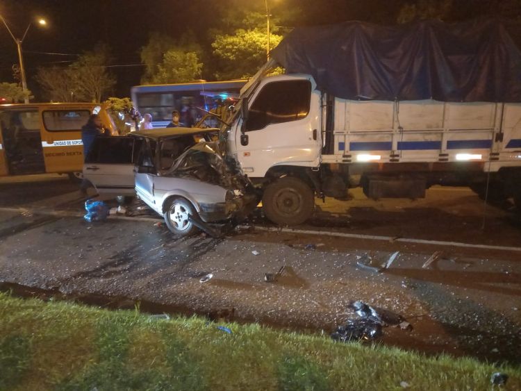 Un hombre fallece tras choque frontal entre dos vehículos en Itá