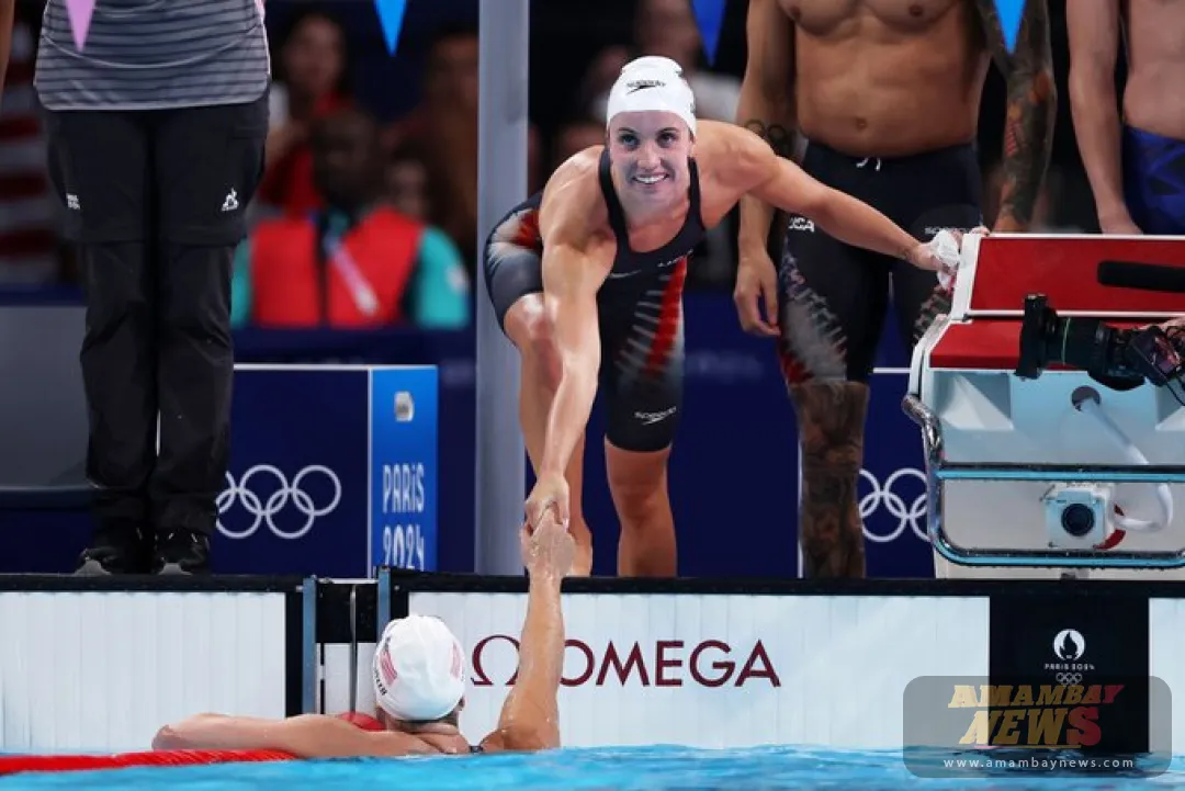 Estados Unidos bate el récord mundial y gana el oro en la última prueba de natación