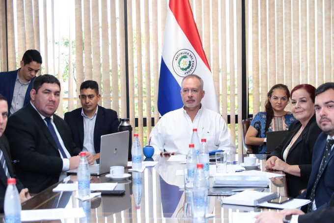 Contratados deberán concursar para pasar al plantel permanente del Ministerio de Justicia