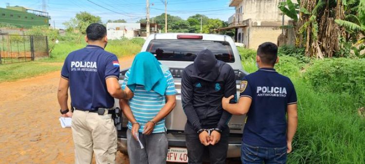 Caen otros dos integrantes de la banda que robaron seis autos de una playa de San Juan Nepomuceno