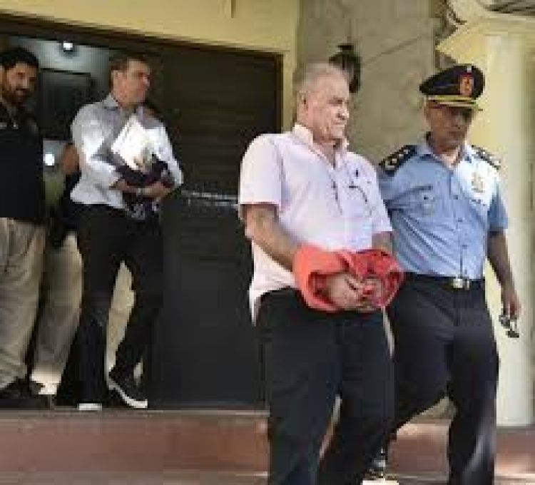 Rechazan chicana de González Daher en caso robo de cheques