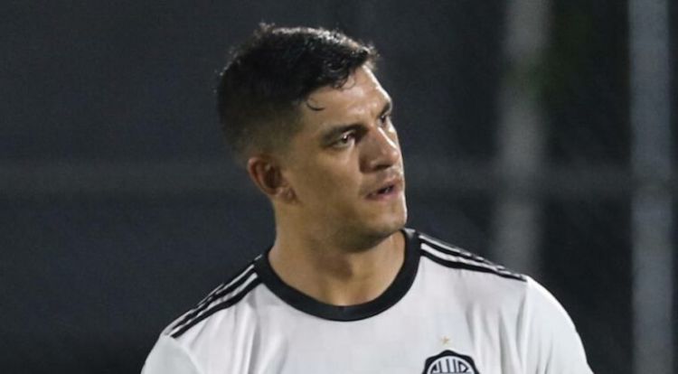 Embargan ingresos del Olimpia por caso del uruguayo Polenta