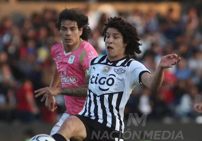 Iván Franco se reintegra al bicampeón Libertad