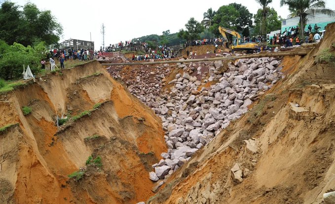 Aumentan a 165 los muertos por las intensas lluvias en la capital del Congo