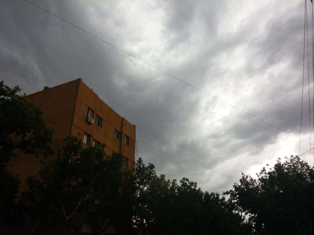 Anuncian día inestable, con calor, lluvias y tormentas eléctricas