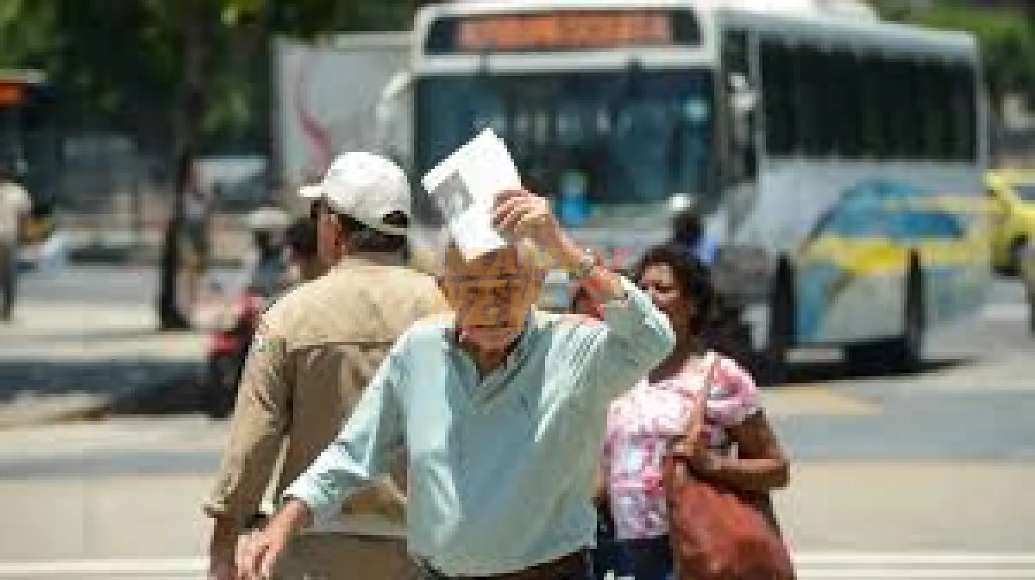 El calor persiste este jueves en el país, con máximas que podrían superar los 40°C en el Chaco