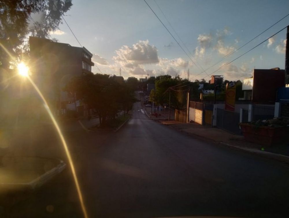 Desde hoy pueden circular solo 2 personas por vehículo