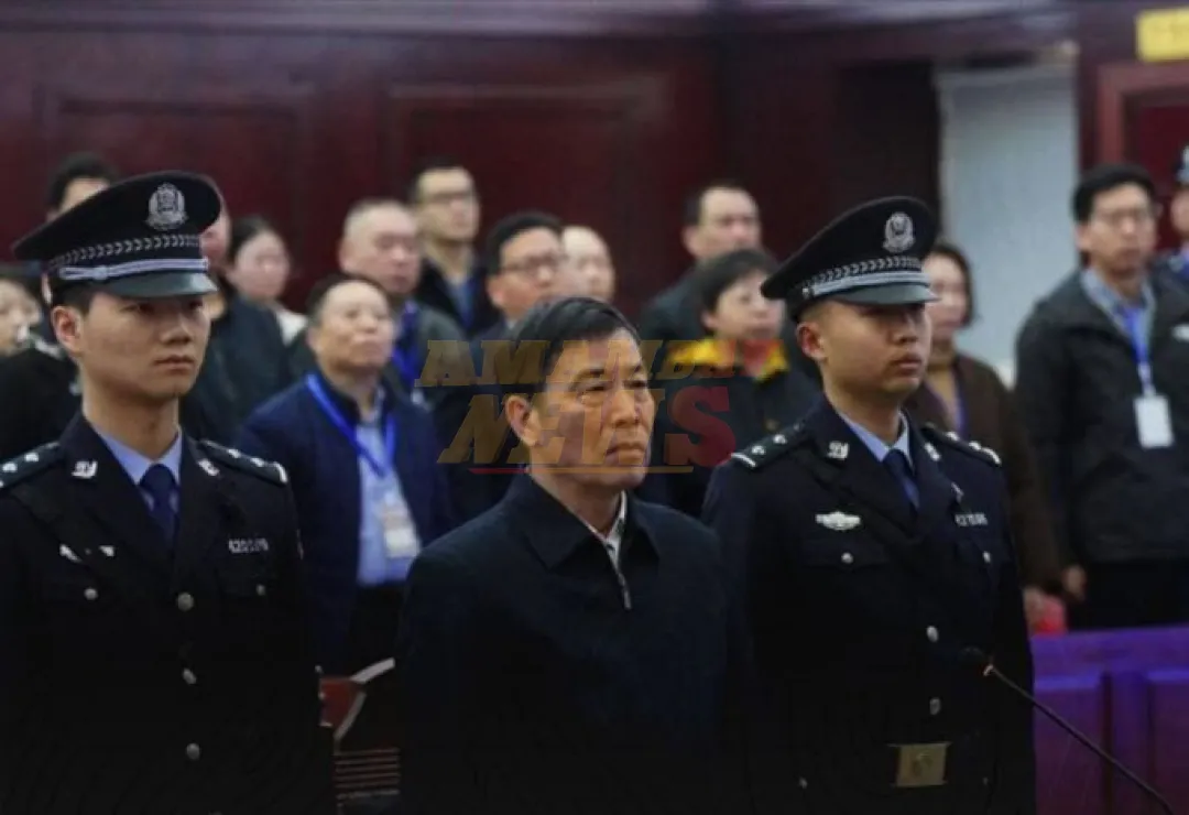 China sentencia a prisión a otros dos dirigentes del fútbol por soborno