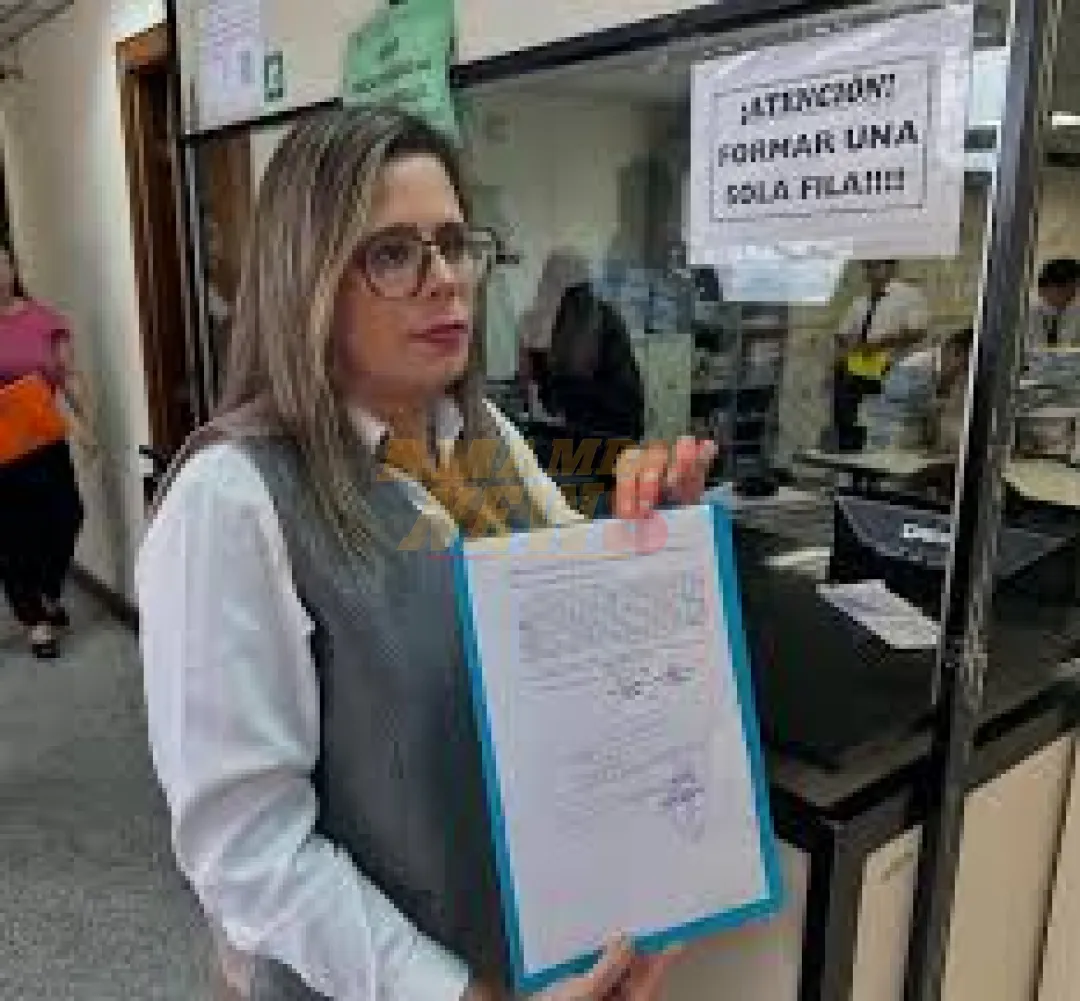 Décimo urgimiento de Kattya González a la CSJ sobre su expulsión del Senado