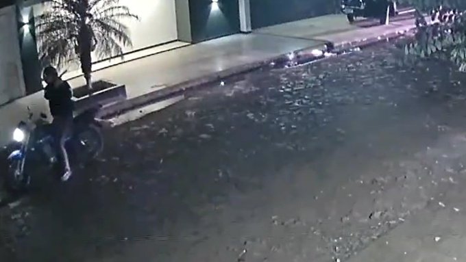 Hombre dispara contra vivienda de la madre de periodista asesinado en Pedro Juan Caballero