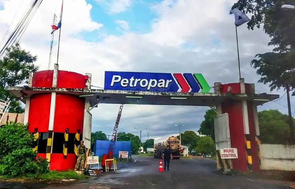 Auditoría revela pagos por obras no realizadas en Petropar