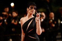 Reportan que Dua Lipa sostiene un romance con un famoso actor británico