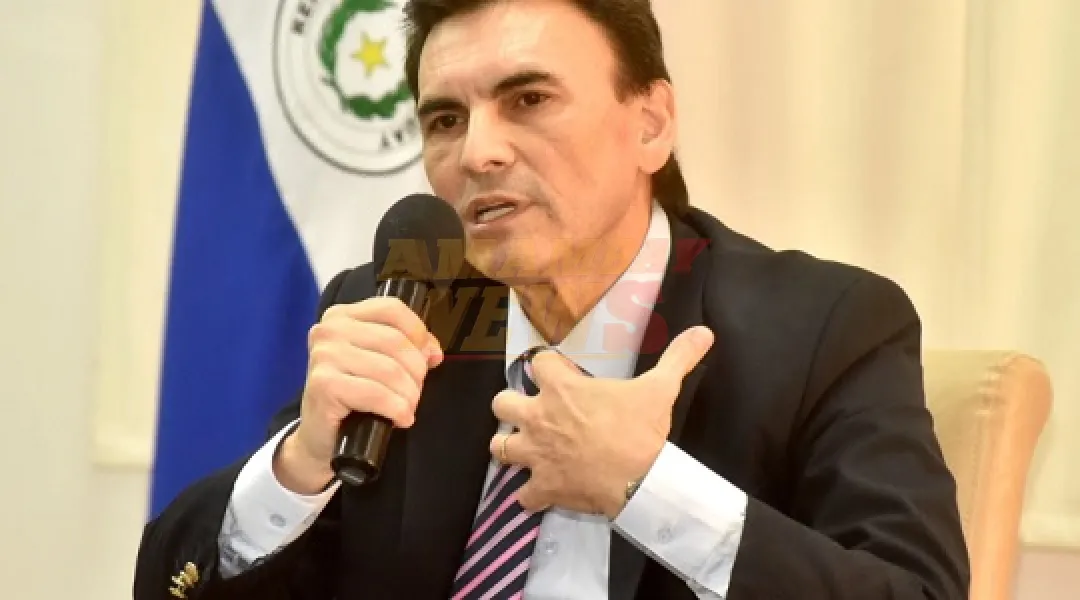 Interventor propone que empresas deudoras paguen contratando a funcionarios municipales