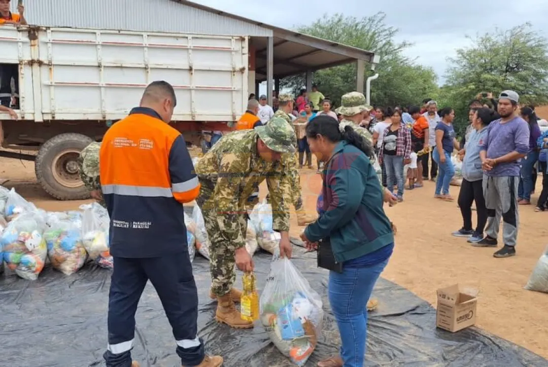 Asisten a afectados por inundaciones en el Chaco y anuncian que llegarán también a Concepción