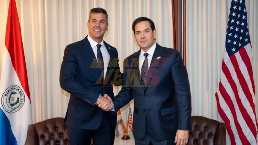 Santi no alcanzó ni a cruzar miradas con Trump