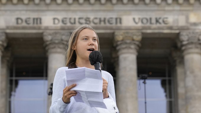 Greta Thunberg llama a derrocar al capitalismo