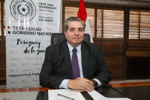 Asumió nuevo viceministro de Economía de Hacienda