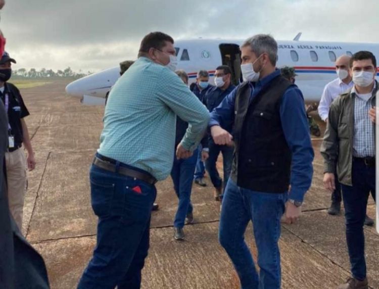 Diputado Juancho Acosta funge de cepillero y califica a Marito de el mejor de todos los tiempos