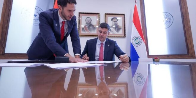 Santi vetó ley que despoja al Estado de sus tierras