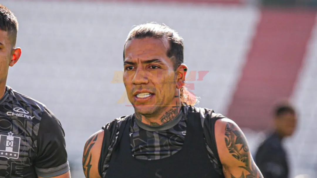 Moreno se une a Barcos, Santa Cruz y Vargas