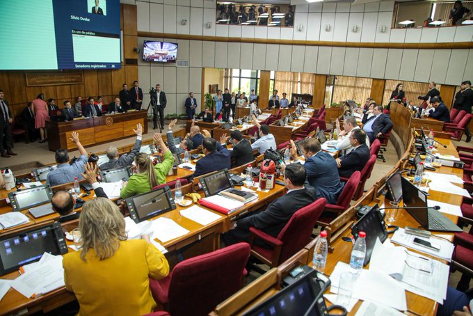 Pedro Halley criticó que hubo una «emboscada legislativa» para aprobar ley de Superintendencia