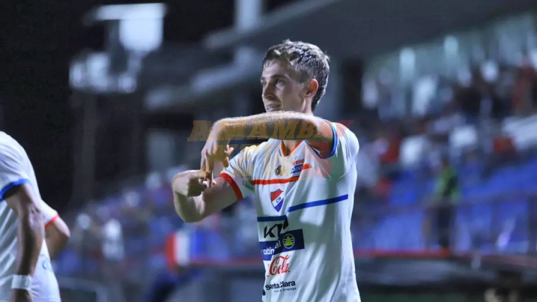 Nacional derrotó al 2 de Mayo y continúa en ascenso