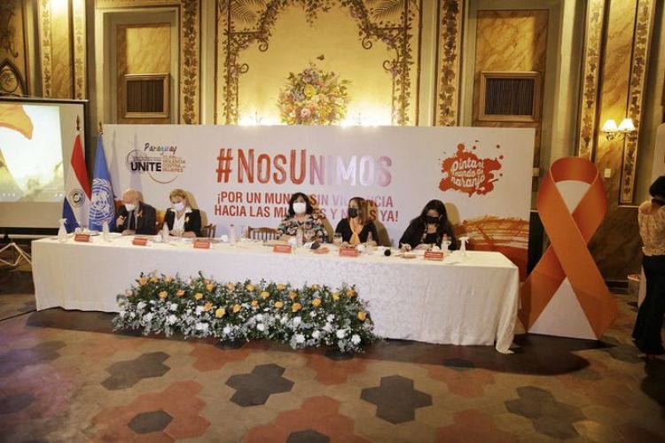 Defensora General participó del conversatorio sobre la problemática de la violencia contra las mujeres