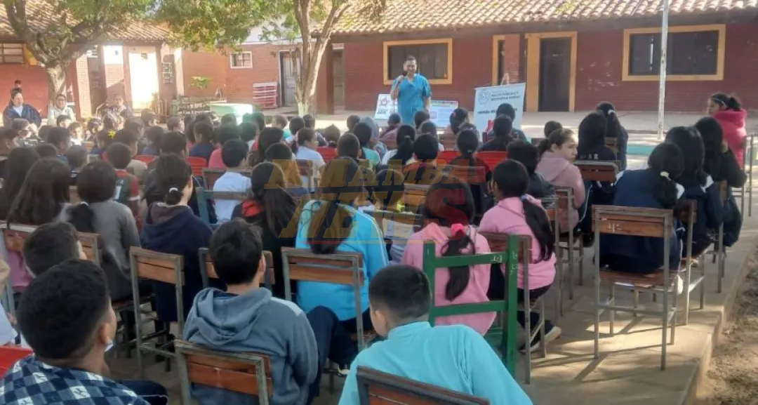 Realizan jornada educativa y de atención dental en escuela de Loreto
