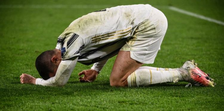 Cristiano: "Los verdaderos campeones nunca se quiebran"