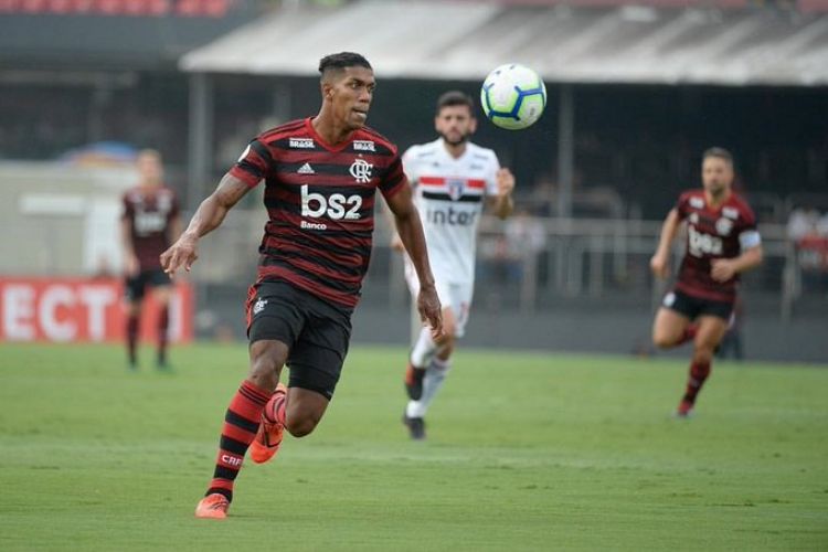 Orlando Berrío tendría un acuerdo con Olimpia